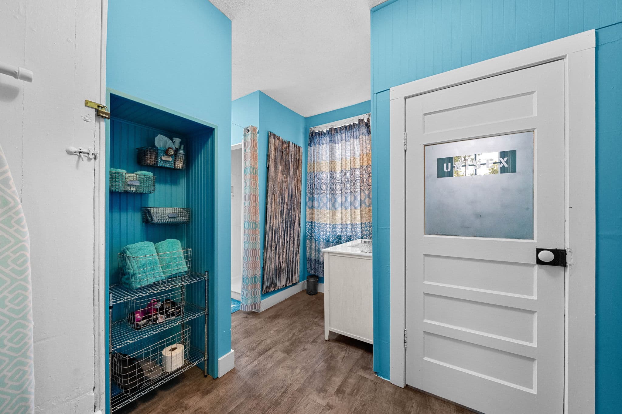 Our AMAZING Bathroom! Its huge!