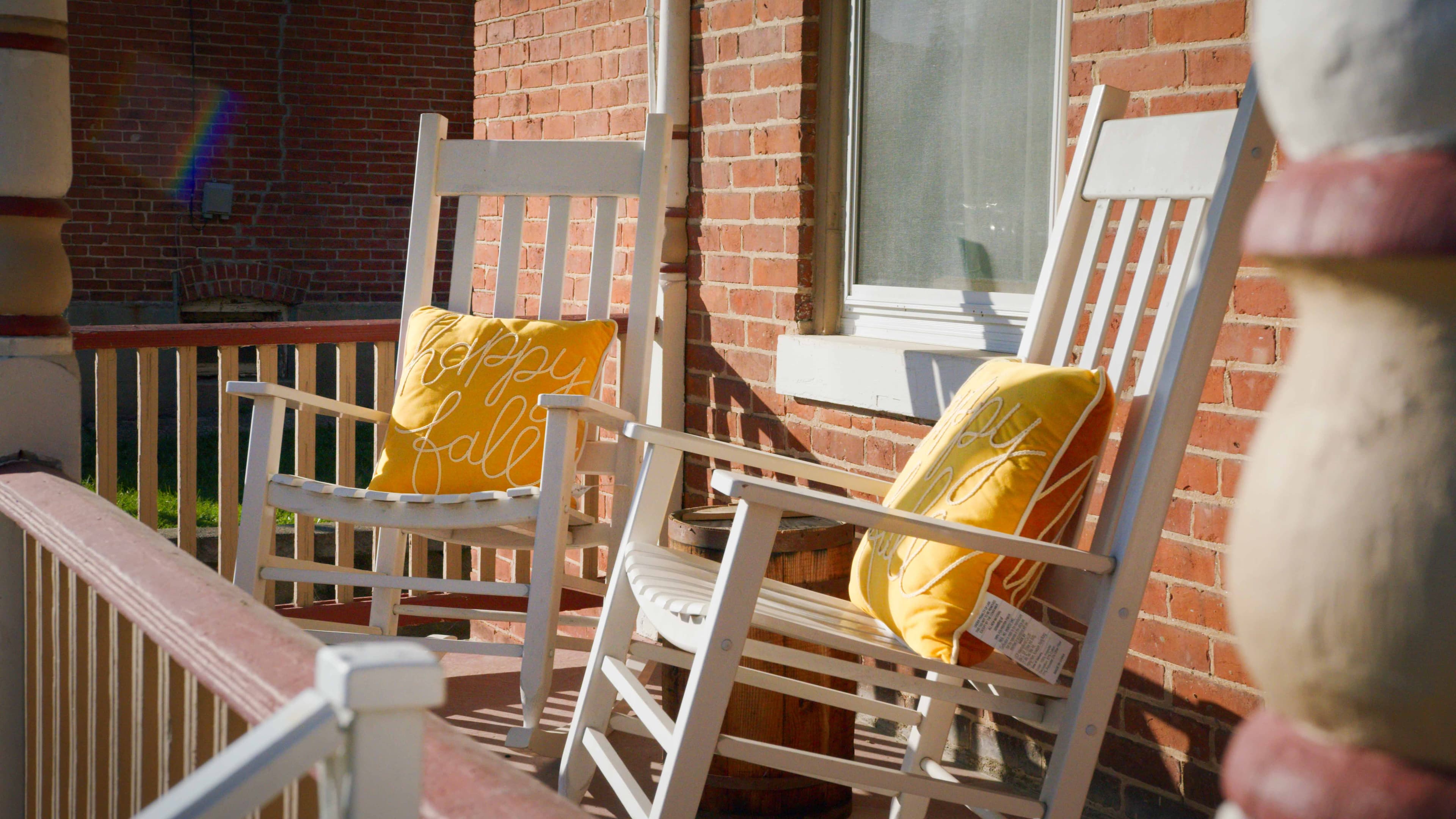 Old Vine - Rocking Chairs