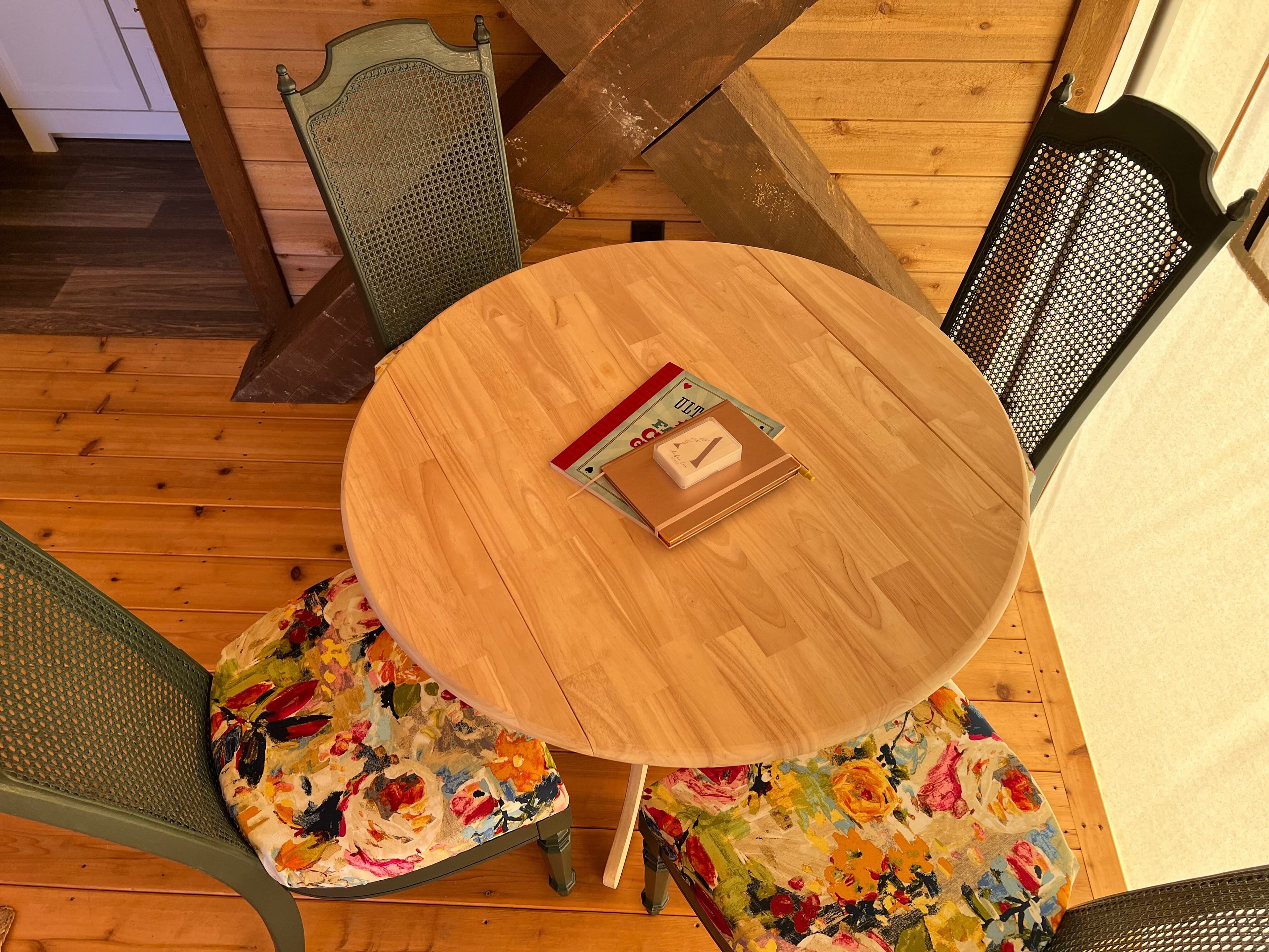 Amber Lea Acres - Dining