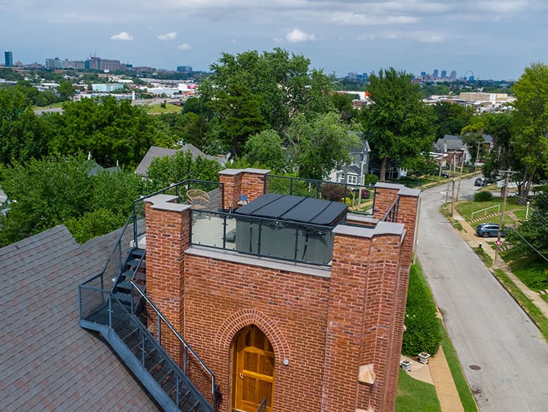 Gothic Heights - Rooftop Hot Tub