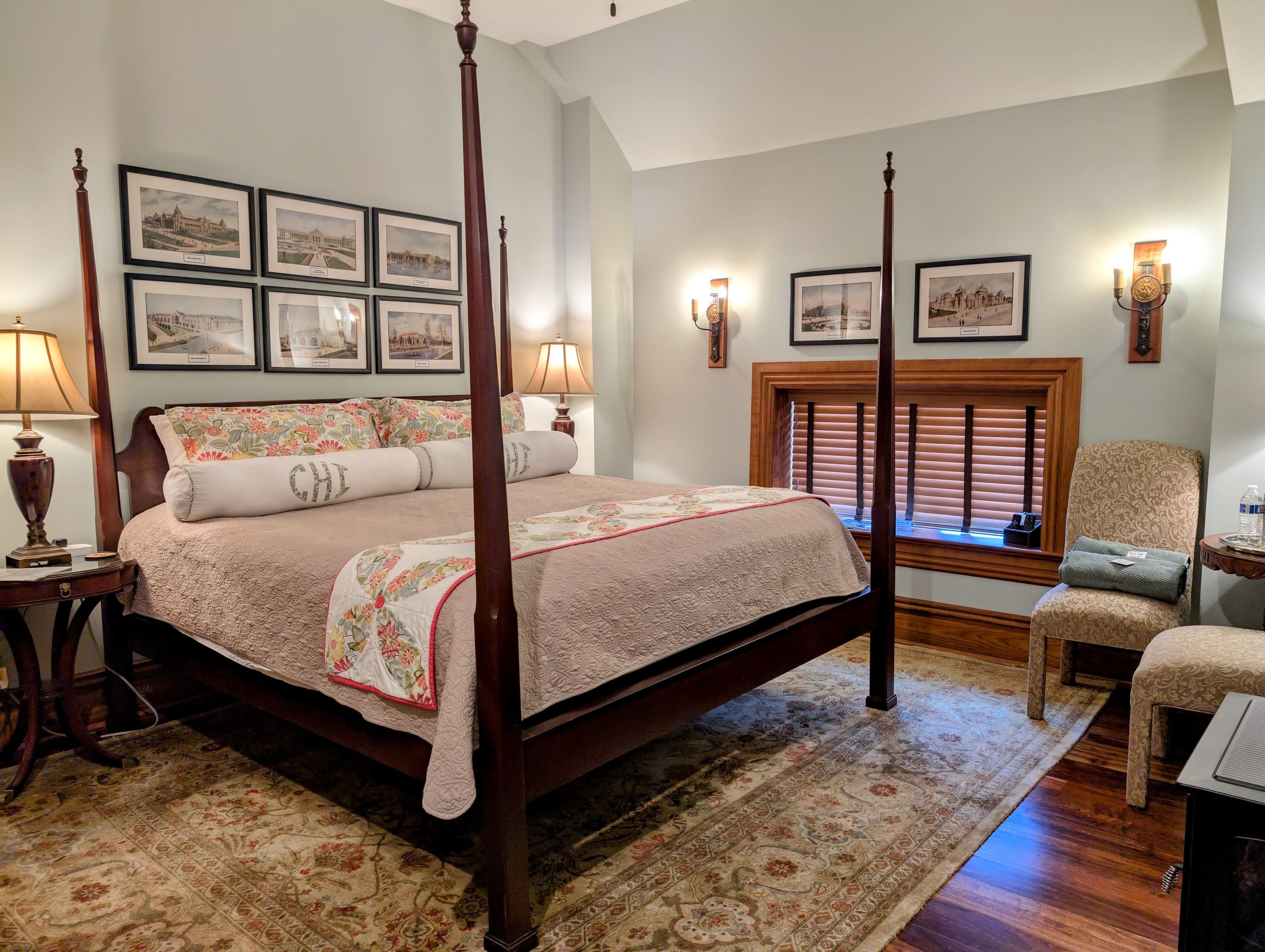 Gothic Heights - World's Fair Suite