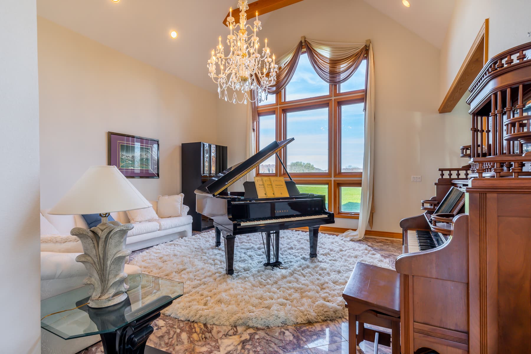 Jett Manor - Piano Room