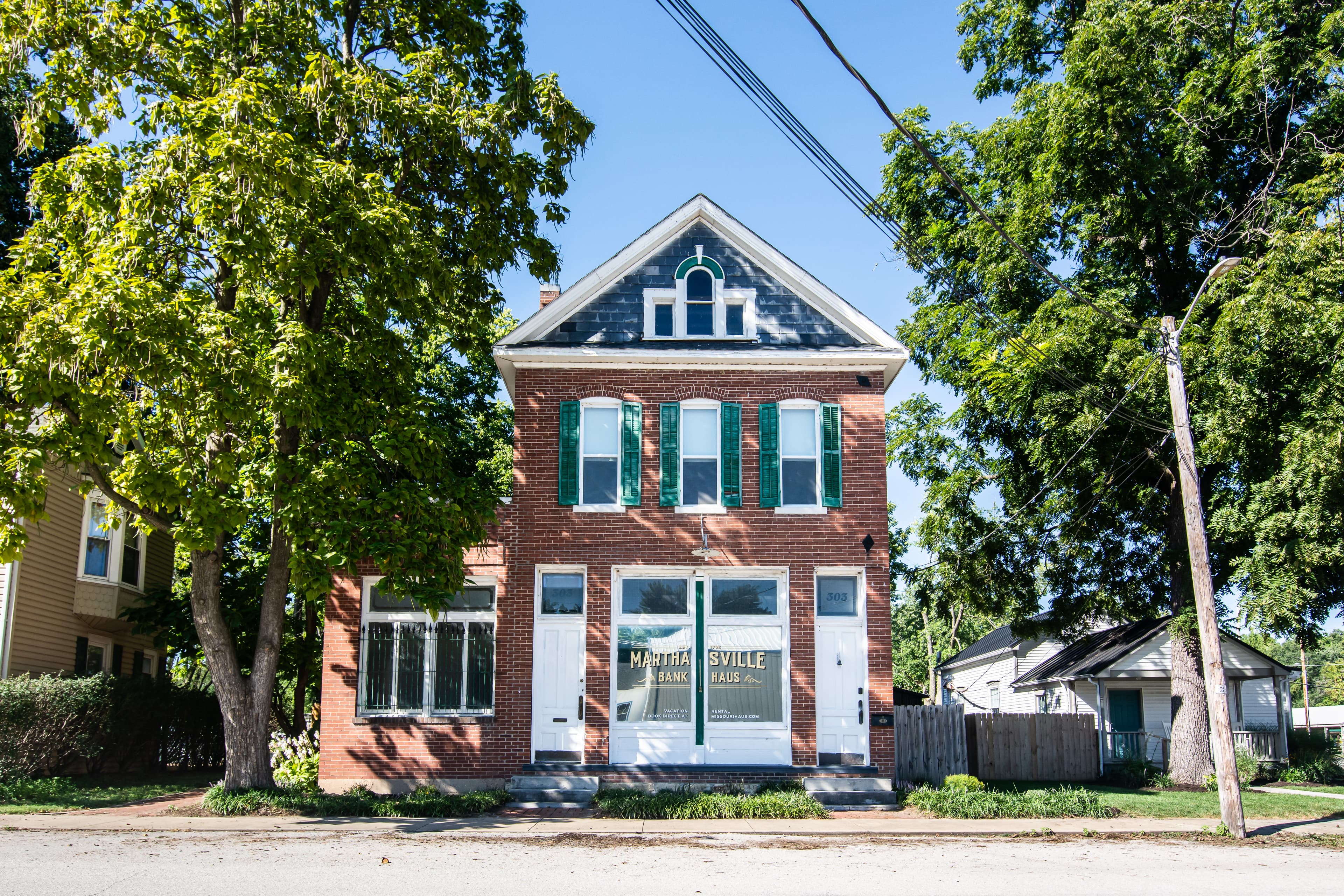 Missouri Haus - Bank Haus Building